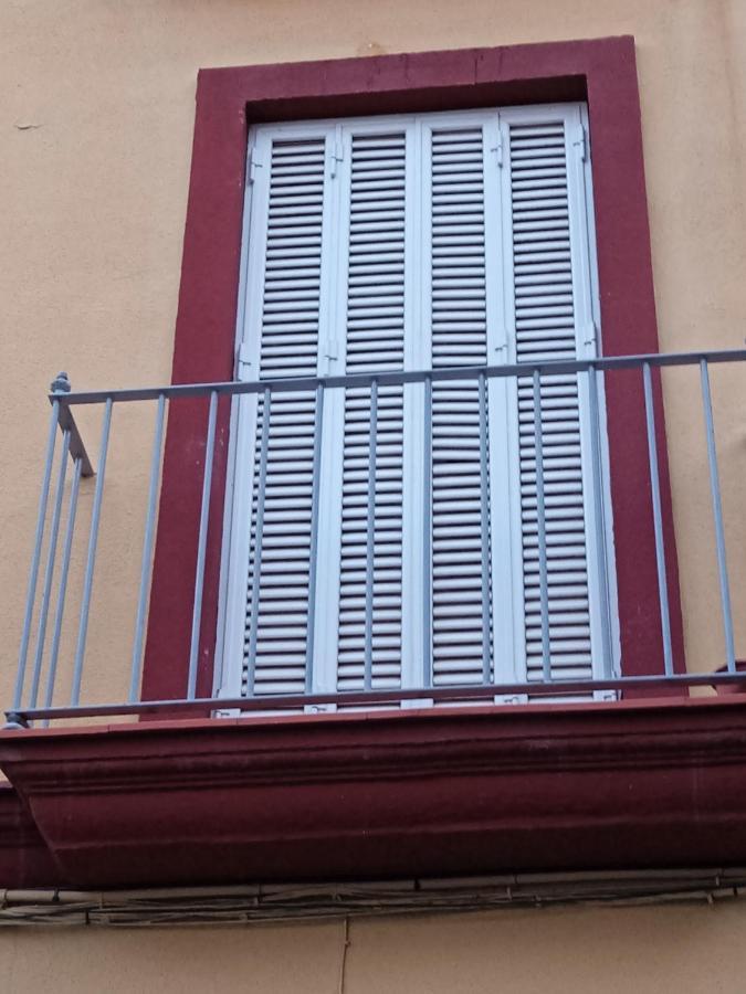 Apartamento Casco Antiguo Exterior Unico En Segunda Planta En Un Edificio De De Dos Plantas Sevilla Kültér fotó